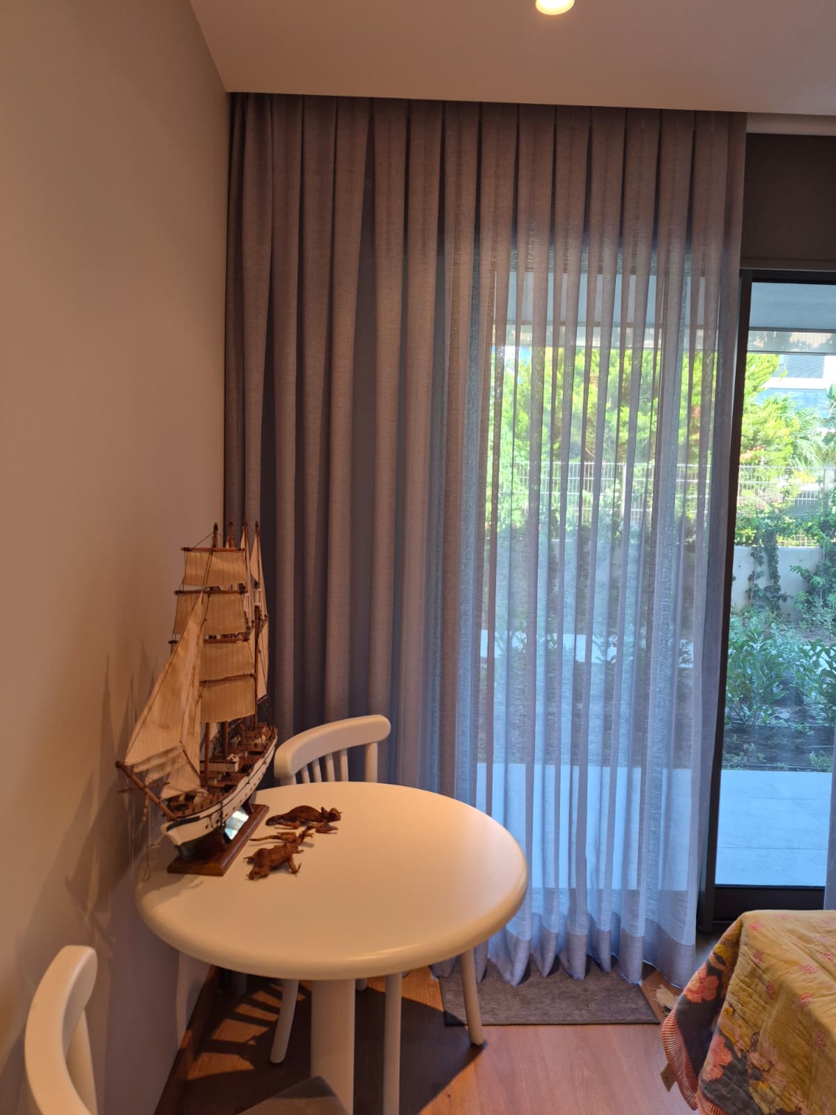 Zebra Perde — Cam Balkon